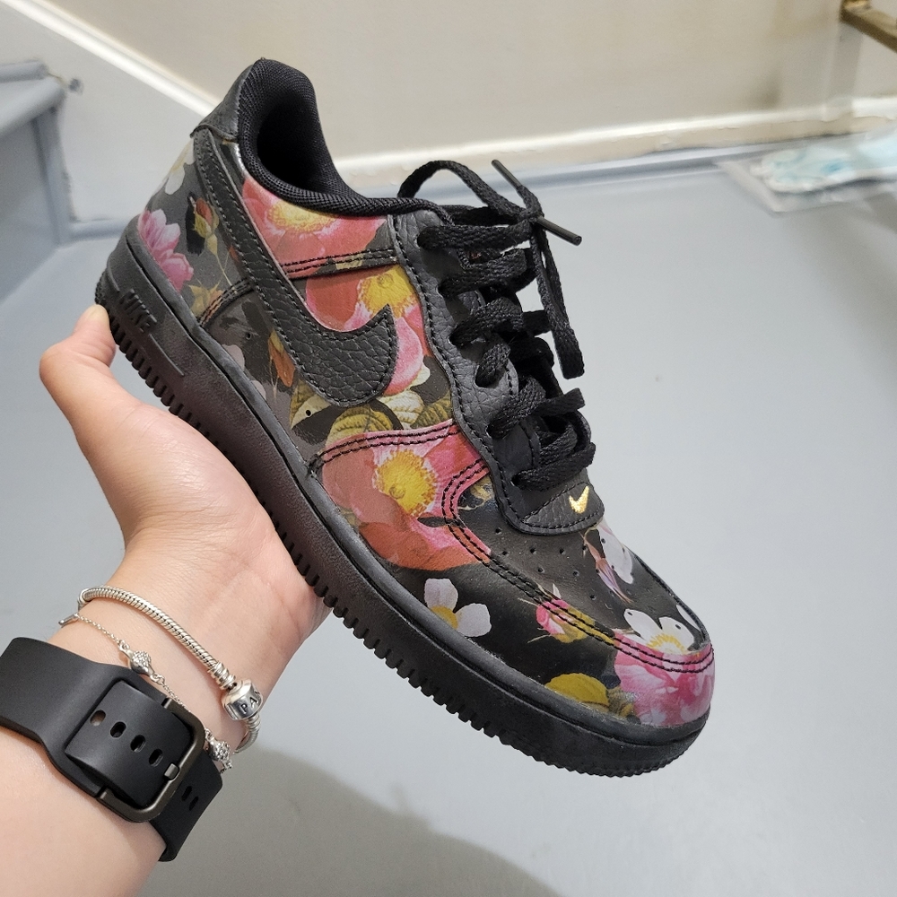 NIKE Floral Air Force
